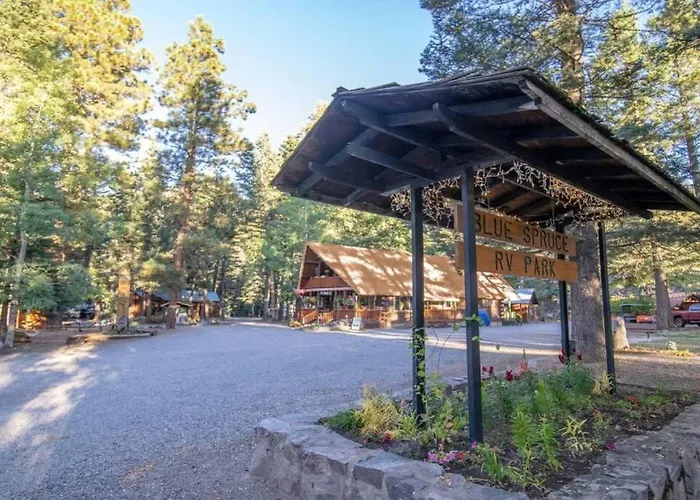 The Blue Fox Cabin #8 At Blue Spruce Rv Park & Cabins