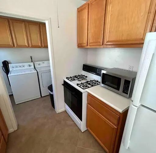 Entire Home By Newport Beach, Disneyland And Sna!