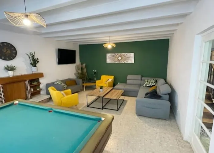 villa la chamat 16 personnes
