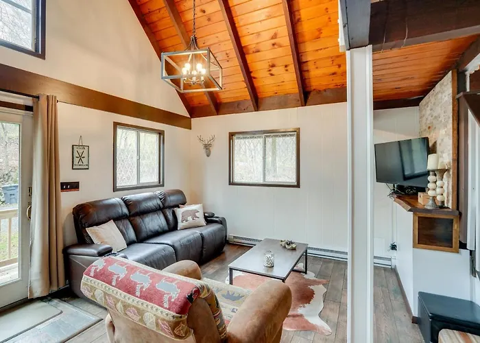 Hunter Mountain Home W/ Game Room: 1 Mi To Skiing!