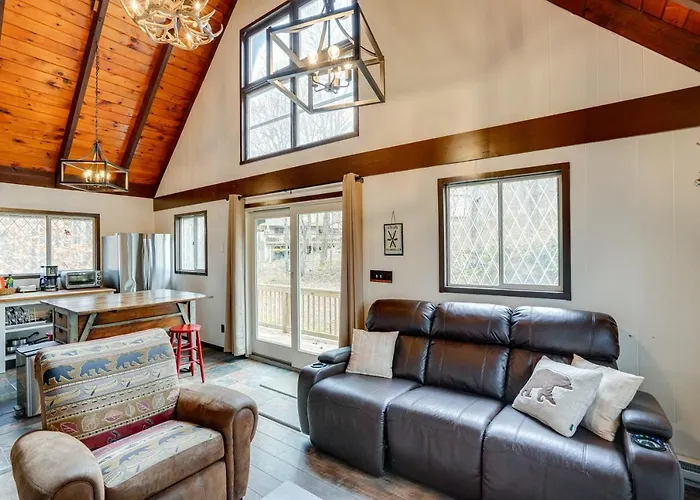 Hunter Mountain Home W/ Game Room: 1 Mi To Skiing!
