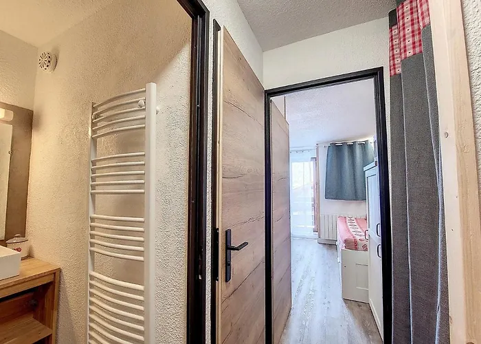 Studio Renove Au Pied Des Pistes Avec Balcon