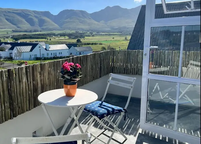 A Mountain & Country Haven