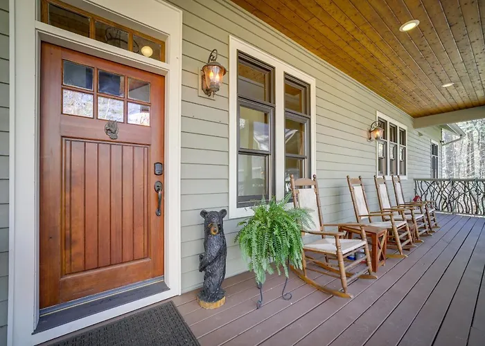 5 Mi To Sapphire Valley Skiing: Serene Family Home