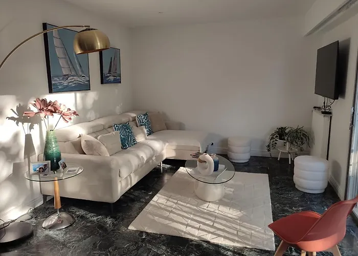 Brand New 2-Bedroom Apartment In Antibes With Ac And Sea View