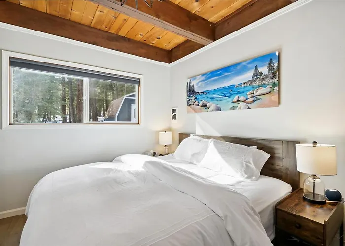 Cobalt Cabin - Beautifully Remodeled 3Br With Private Hot Tub, Fireplace And Dogs Ok
