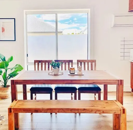 Luxury Hobart City Fringe Home