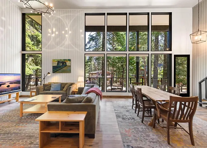 Elis Peak Retreat - Hot Tub, Wood Fireplace, Close To Tahoe City & Dining