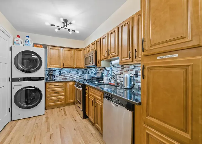10Min To Nyc - 2Br/2.5Bath-3Beds-Free Parking-No Chores
