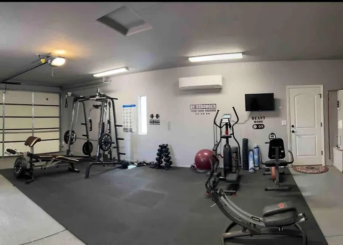 Havasu Retreat! Pool, Spa, Gym & View