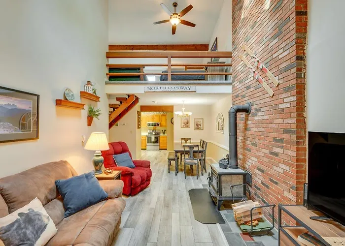 Spacious Bartlett Condo W/ Balconies & Pool!
