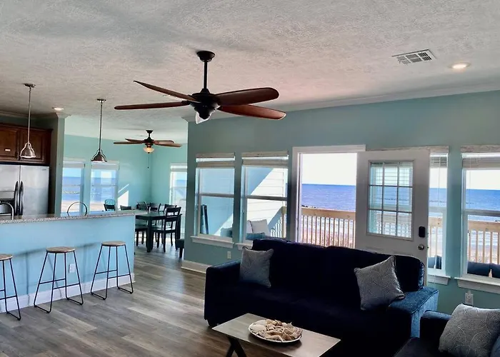 Oceanfront Home Near Hollybeach