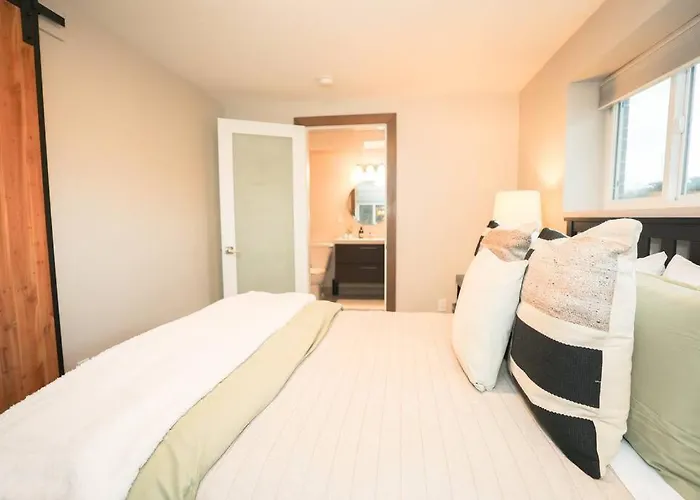 Bridger Hawk Suite