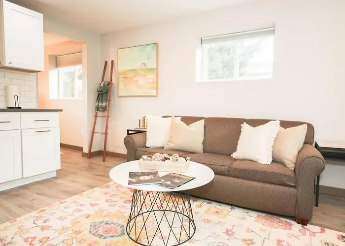 Bridger Hawk Suite
