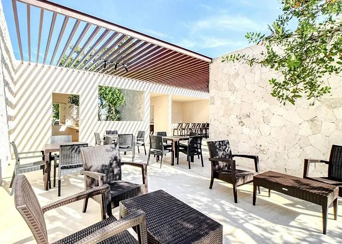 Akumal Bay With Access To The Beach 7 Rooftop Pools