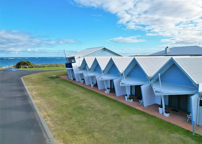 Windsurfer Beach Chalet 3