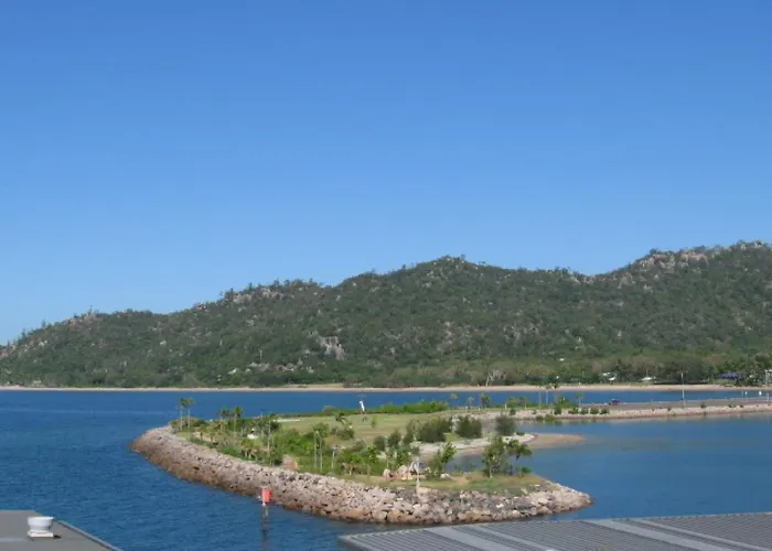 Cost Effective Island Escape! Studio Unit, Nelly Bay