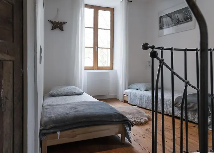 Maison Dans Le Centre Historique Pour 6 Personnes Avec Terrasse Et Parking