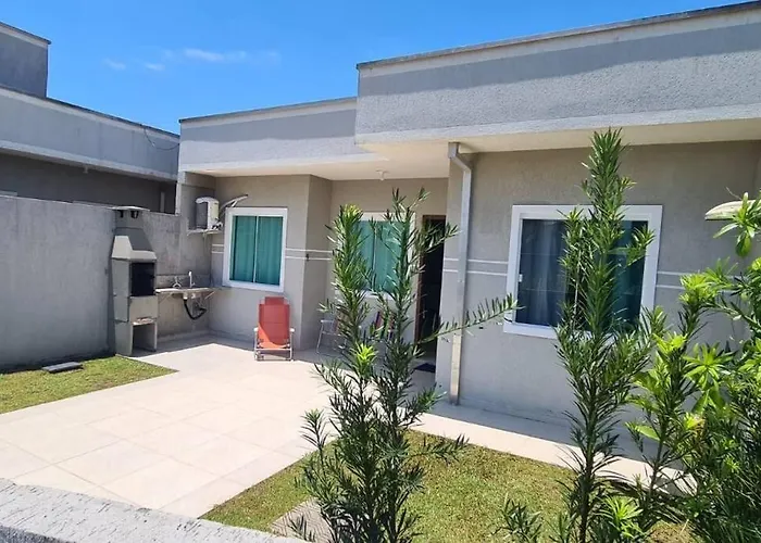Casa a poucos metros da praia!
