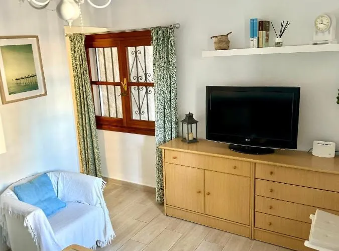 Casa En Pleno Centro De La Cala De Mijas By Holidays2Rent