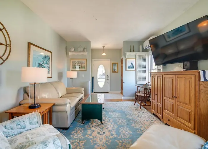 Scituate Vacation Rental - Walk To The Beach!