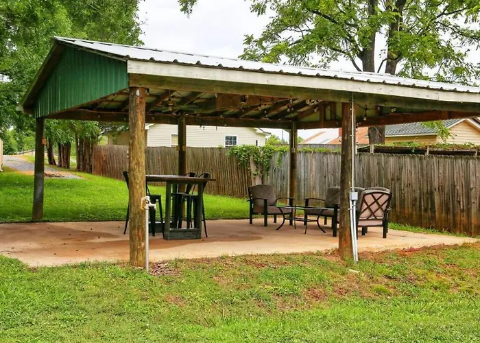 Parkside Retreat 3 Beds And Porch