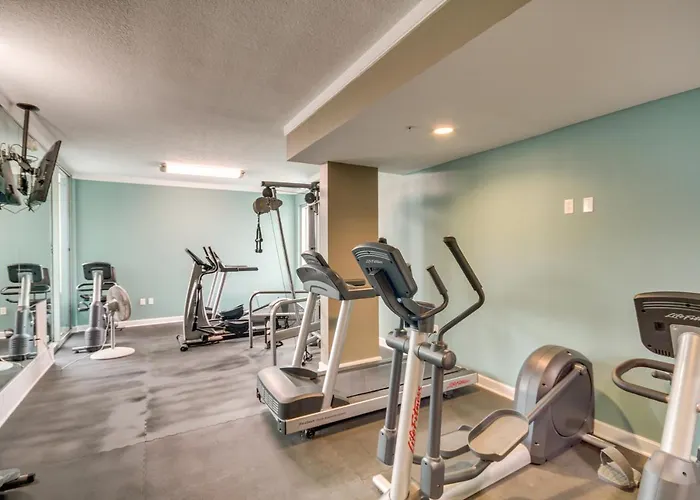 Resort-Style Biloxi Condo: Walk To The Beach!