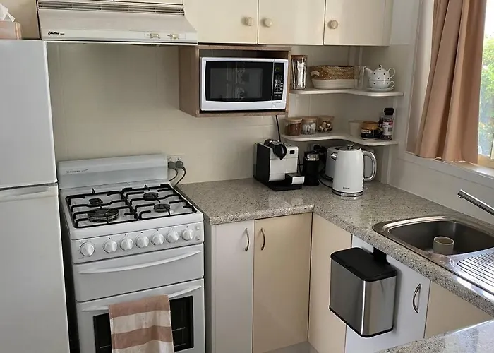 Rosebud Beach Cottage