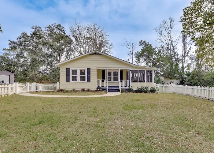 Dtwn St Marys Home Near Waterfront: Pets Welcome!