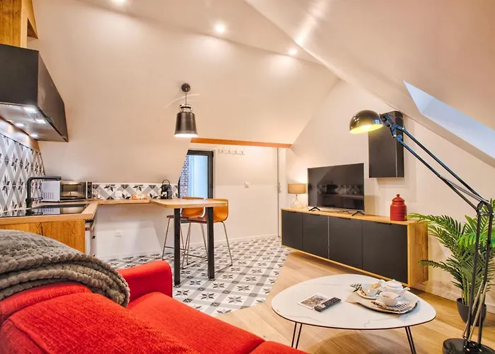 Nid Douillet A 30 Metres De La Grande Plage De Houlgate - Residence La Vague -