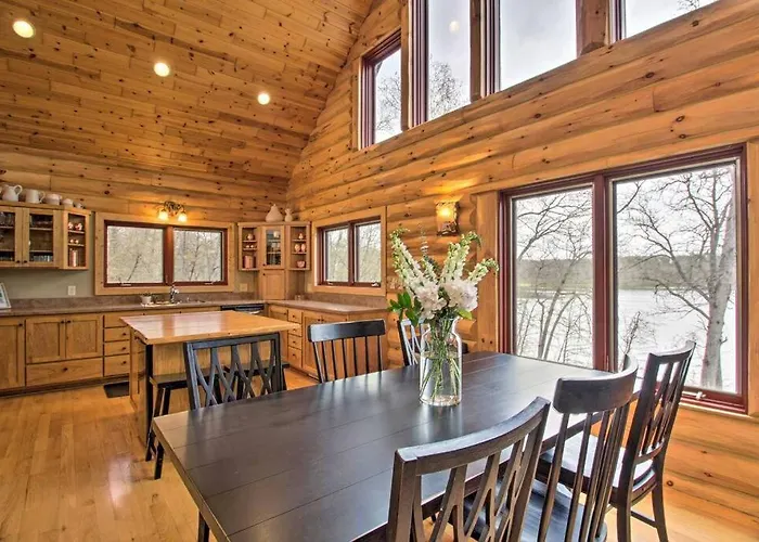 New Hot Tub Fall Oasis With Amazing Fawnlake Views