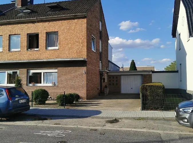 Zimmer In Ein Haus Mit Waschmaschine