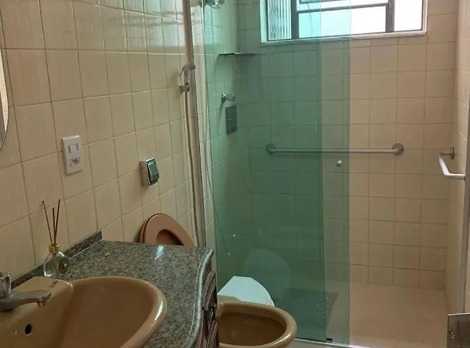 Quartos em casa no Clelia Bernardes
