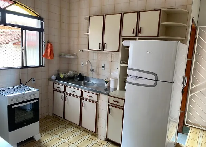 Quartos em casa no Clelia Bernardes