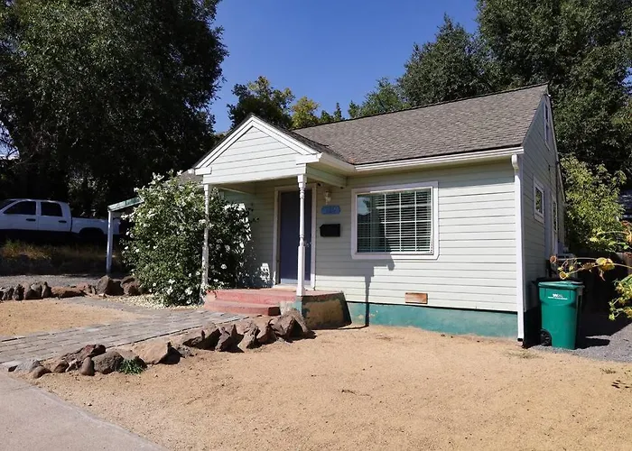 Modern Home In Heart Of Downtown Klamath Falls
