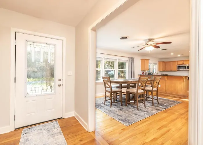 Refinished 3-Br Lowcountry Retreat