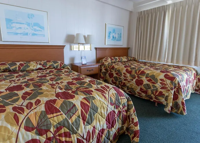 Fish Tales Boardwalk Inn & Ocean Mecca Motel
