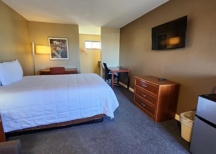 Welcome Everett Inn