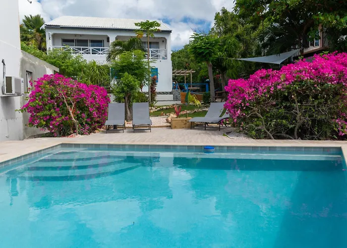 Blue Sail Apartments