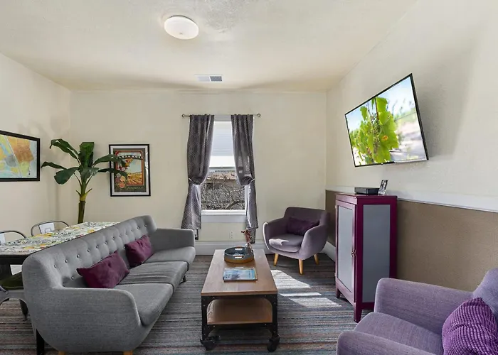 Cannery Loft @ Railroad Square