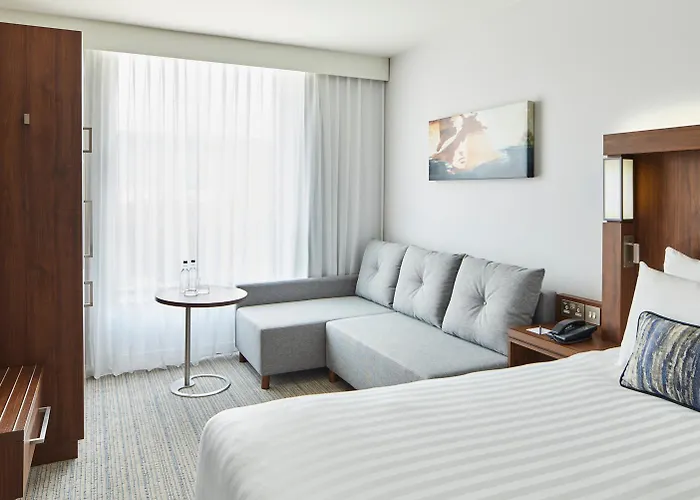 Courtyard By Marriott Inverness Airport