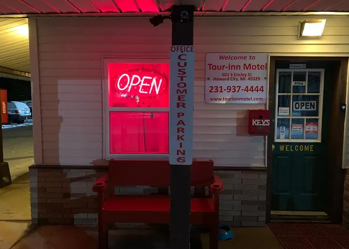 Tour Inn Motel