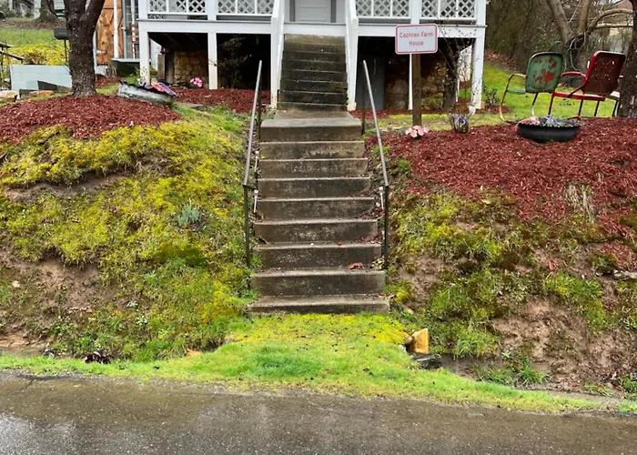 Cochran Farm House
