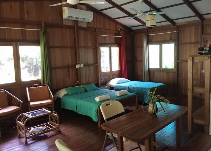 Cabanas Bajo Bosque Drake