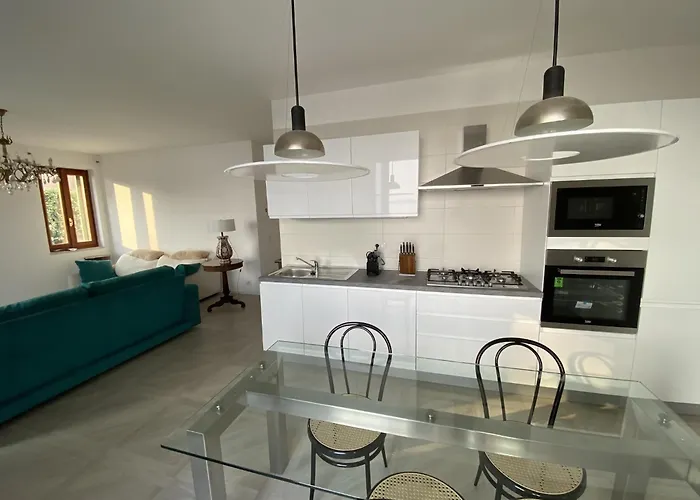 Villa Anastasye Your Lakefront Vacation Rental