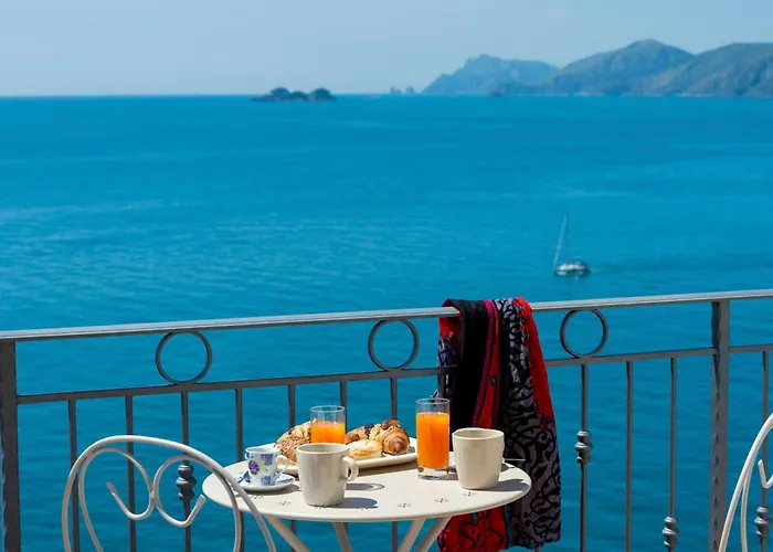Casa Olga, Un Affaccio Sul Mare !!