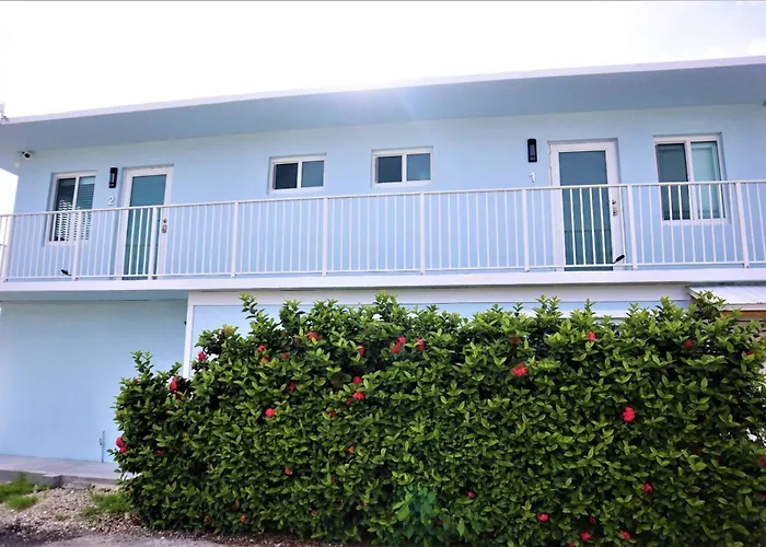 Waterfront Studio 1, Kayaks, Pool, Bay View, Wifi