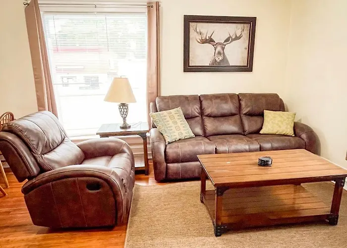 1St Base Apt 1 All Star Baseball Rentals