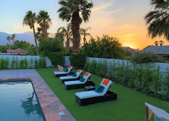 Luxury Home Near Palm Springs, Large Backyard And Pool