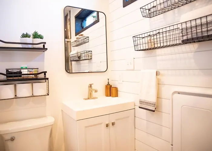 New Moonlight Ridge-Shipping Container Home